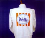 backjacket.jpg (4722 bytes)